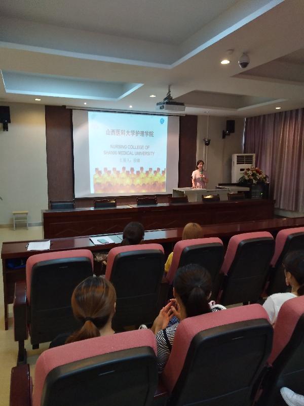 护理学院老师作考研交流 护理学院老师作考研交流